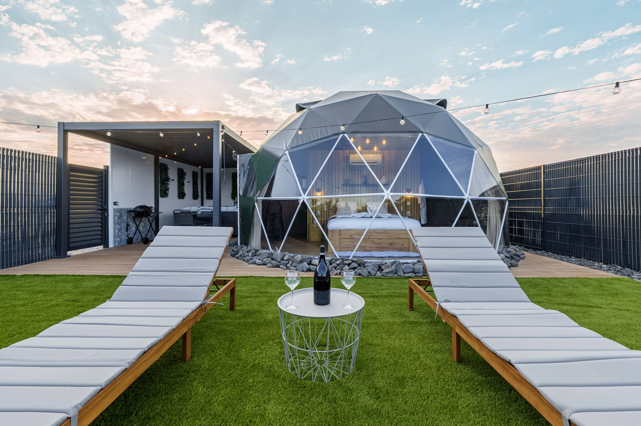 Logement atypique en forme de bulle – photographie immobilière Focus&Toit.